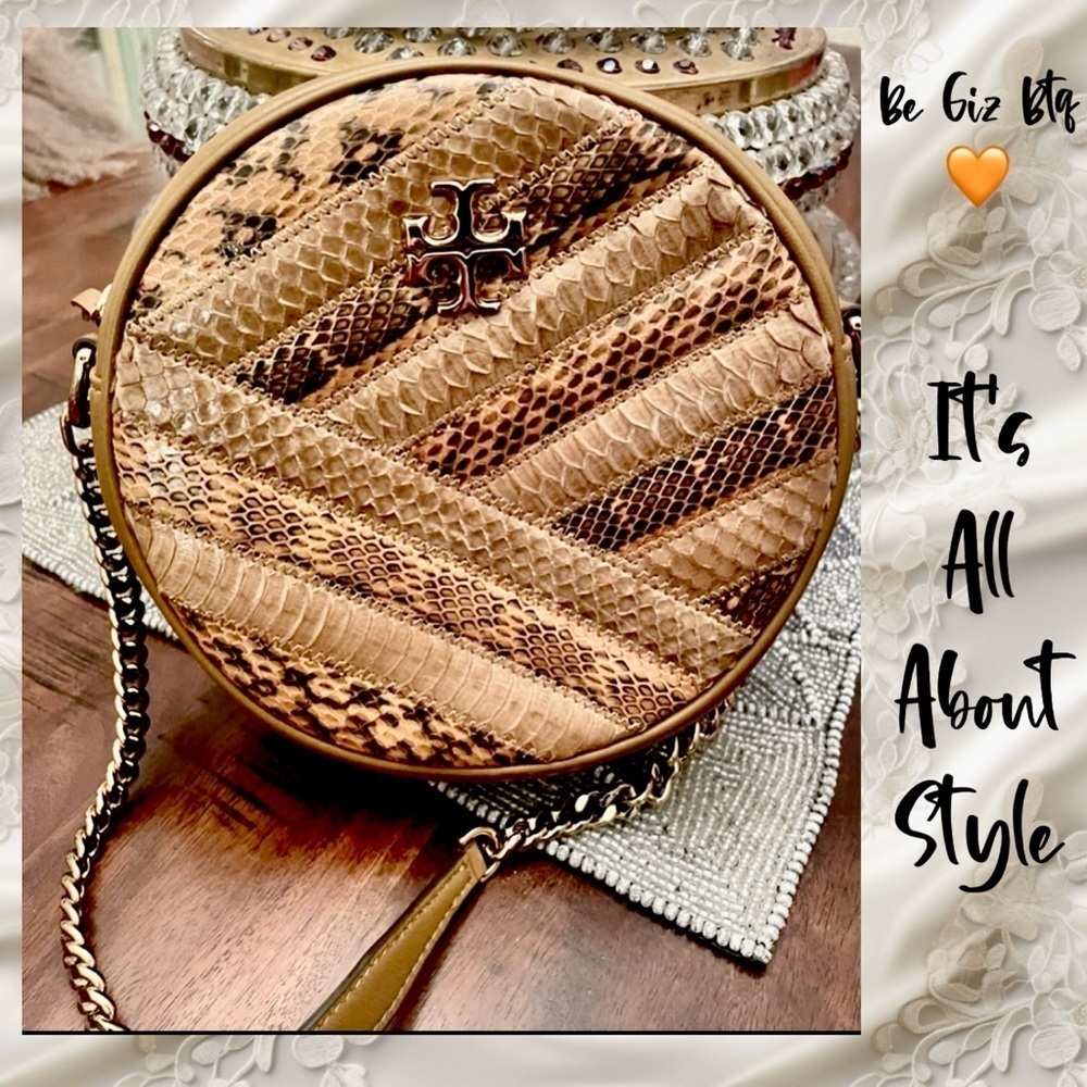 EUC Tory Burch Authentic Crossbody Bag At Awesome Prices To Buy Now & Save